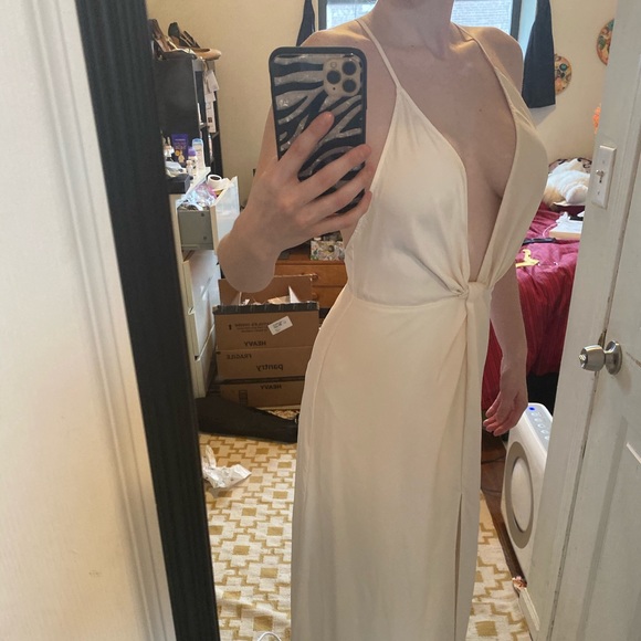 Reformation Dima wedding gown, size 4 - Picture 6 of 10